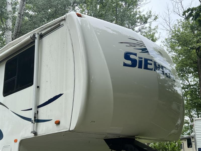 5th Wheel Detail Mt Carroll IL