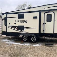 5th wheel Detail Rock Falls IL 17